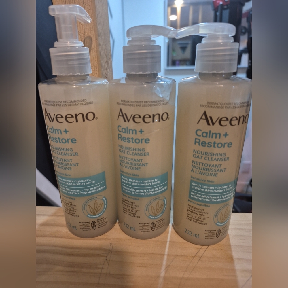 Aveeno Calm + Restore Nourishing Oat Cleanser - 232 mL (Set of 3). Sensitive Ski